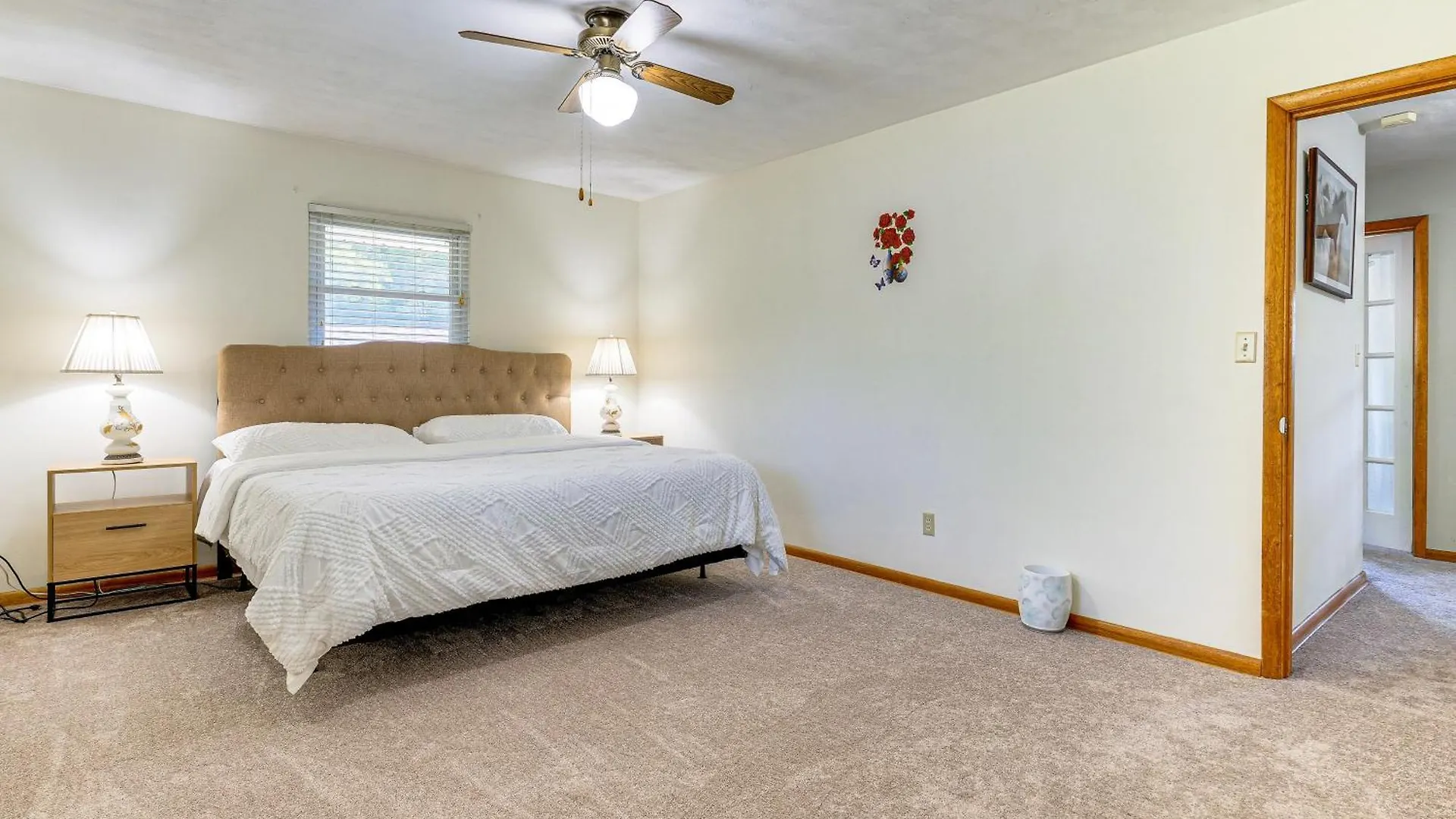 Pet-Friendly Home With Yard 12 Mi To Dtwn Columbus! USA
