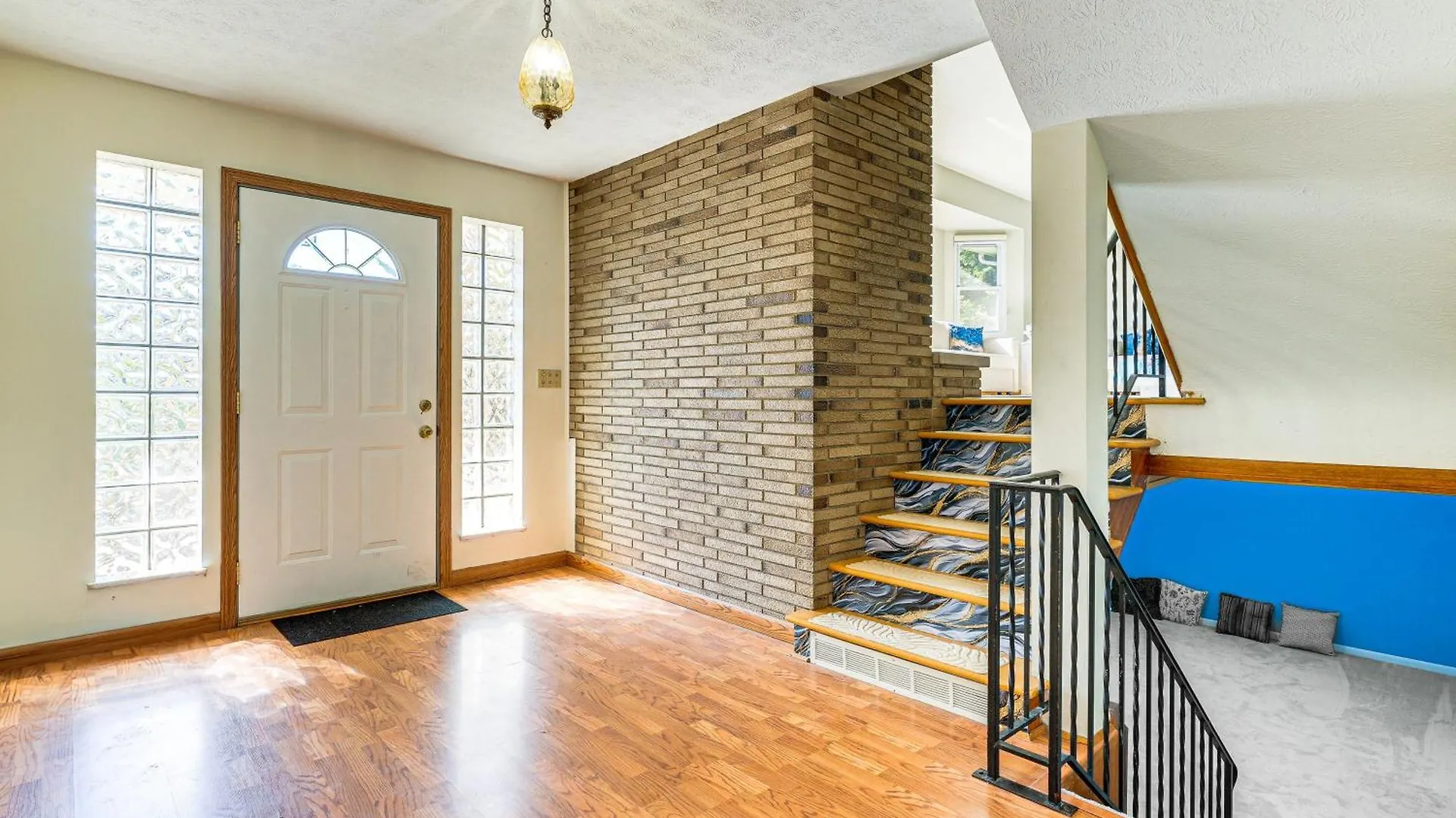 Pet-Friendly Home With Yard 12 Mi To Dtwn Columbus! 0*, Columbus